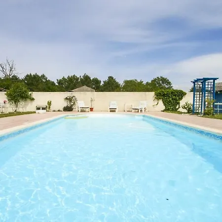 Villa Vendays-montalivet Sleeps 7 Pool Wifi